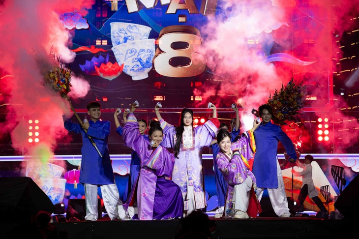 Lật mặt 8 - Ảnh 2.