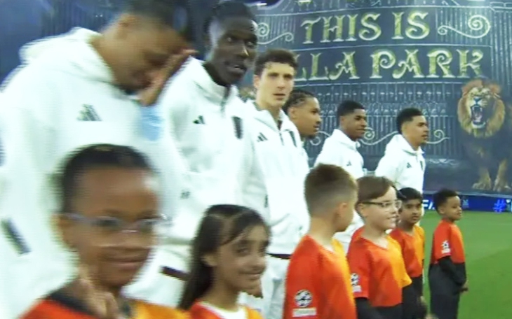 Ronaldo có thể đá đến 42 tuổi với lương 'khủng' khó tin - Ảnh 5.