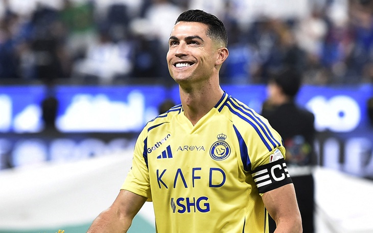 Nữ hoàng nhạc pop’ Madonna bất ngờ xuất hiện trên sân Chelsea - Ảnh 5.