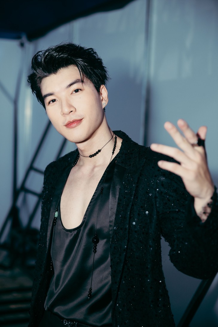 HIEUTHUHAI - Ảnh 1.