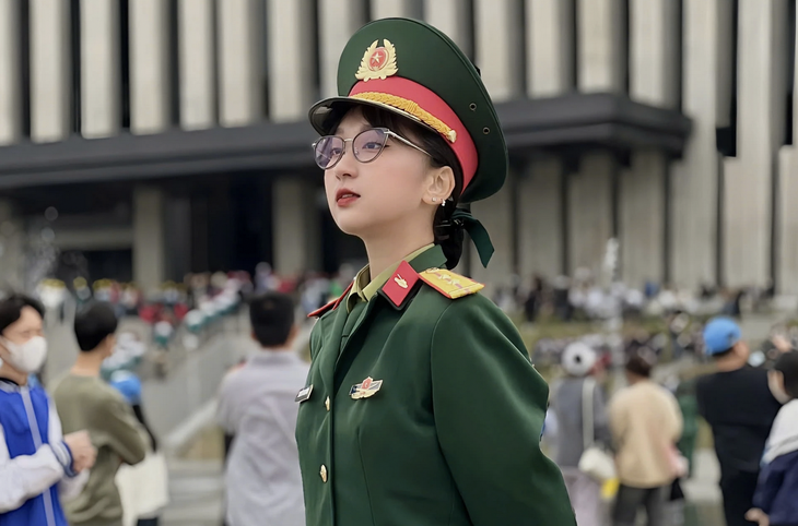 Hội quân nhân 'chiếm sóng' cõi mạng, 'in-tư anh số 5' được truyền tay rần rần - Ảnh 3.