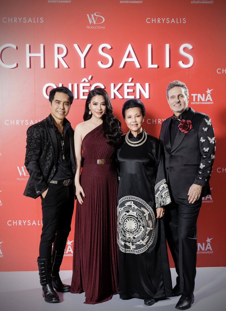 Daniel Winn: Từ cậu bé bán bánh cuốn đến nghệ sĩ triệu đô - Ảnh 2.