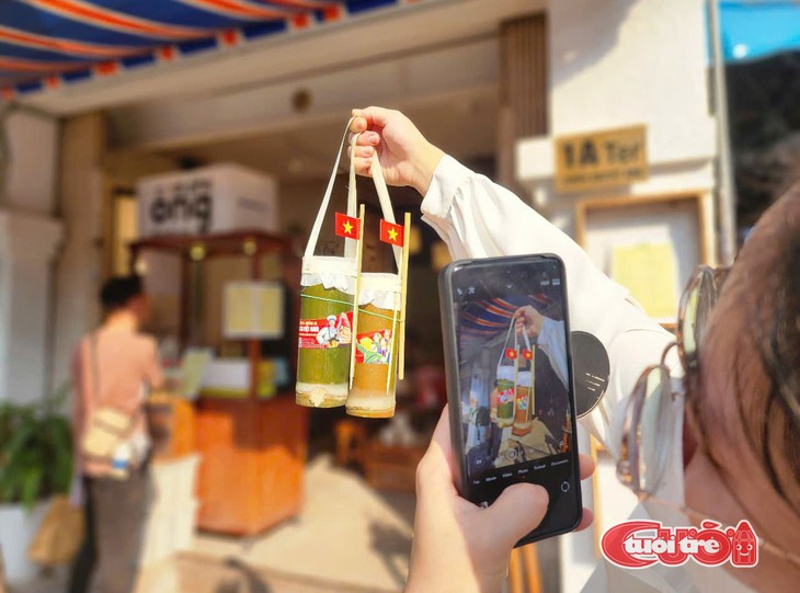 'Trend yêu nước' ngập cõi mạng, bạn đu theo trào lưu nào? - Ảnh 4.