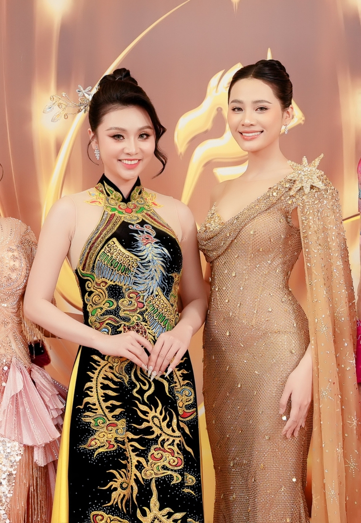 Hoa hậu trả vương miện tái xuất làm giám khảo sau 2 năm ở ẩn - Ảnh 2.