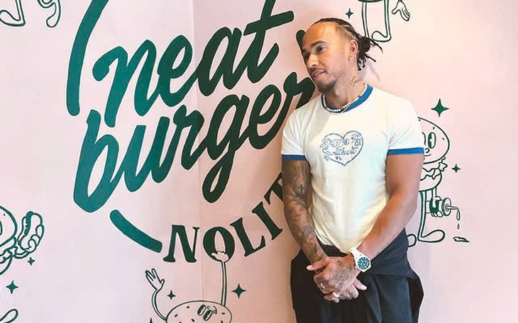 Lewis Hamilton bán hết bộ sưu tập siêu xe để tập trung vào nghệ thuật - Ảnh 2.