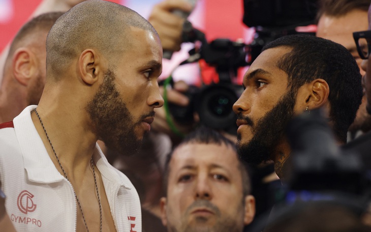 'Người đàn ông khỏe nhất thế giới' đánh MMA bị knock-out sau 30 giây - Ảnh 3.