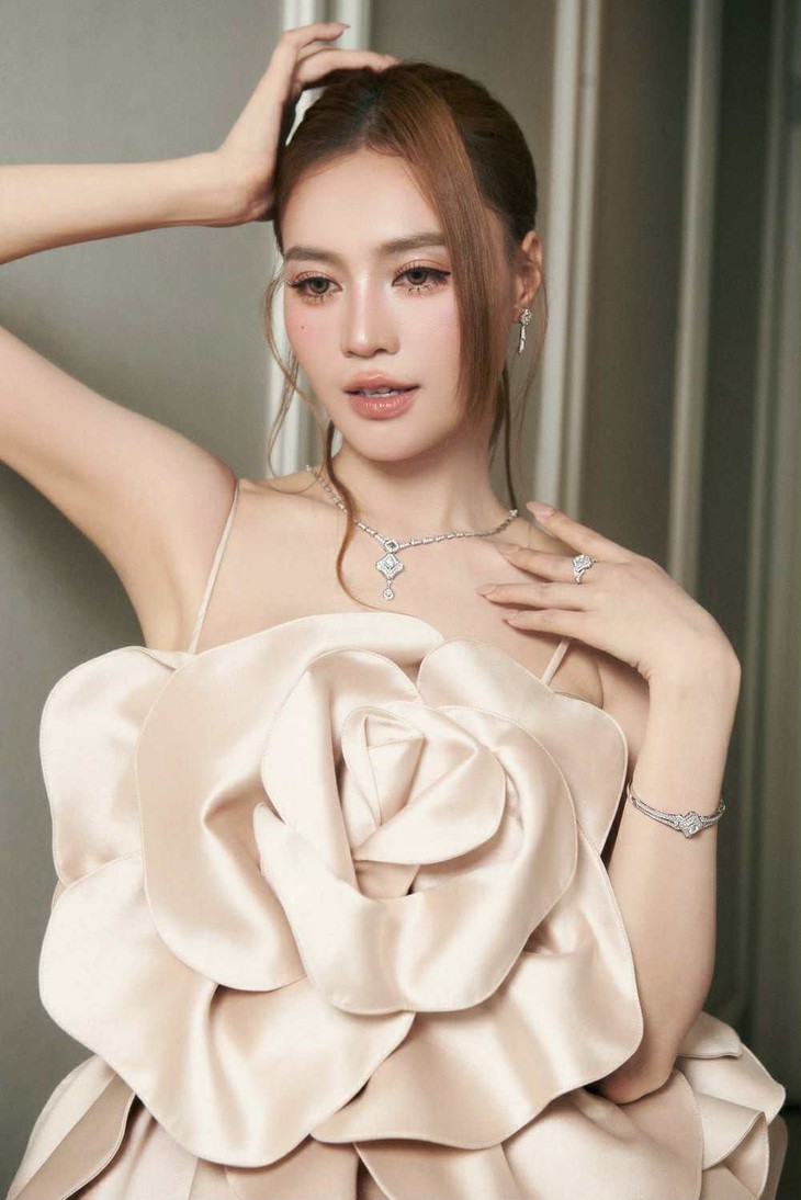 Ninh Dương Lan Ngọc - Ảnh 2.