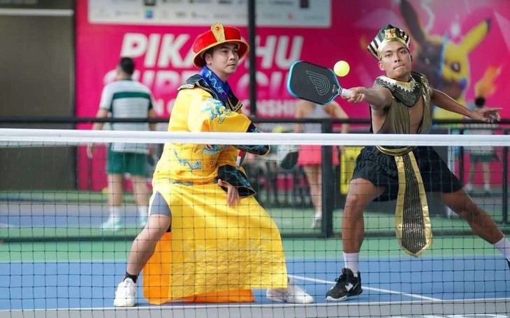 Chê thực đơn, khách mời lao xe vào tiệc cưới - Ảnh 4.