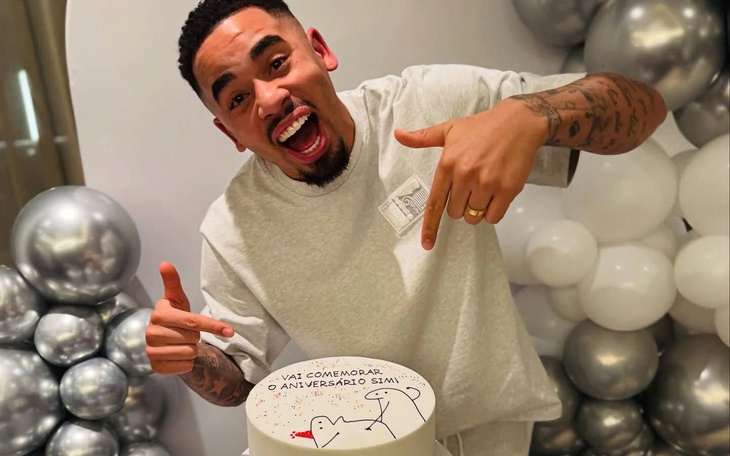 Trung vệ Jeremy Mathieu của Barca giải nghệ đi bán quần áo - Ảnh 5.