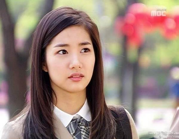 Park Min Young phá vỡ khuôn mẫu khi thừa nhận phẫu thuật thẩm mỹ - Ảnh 3.