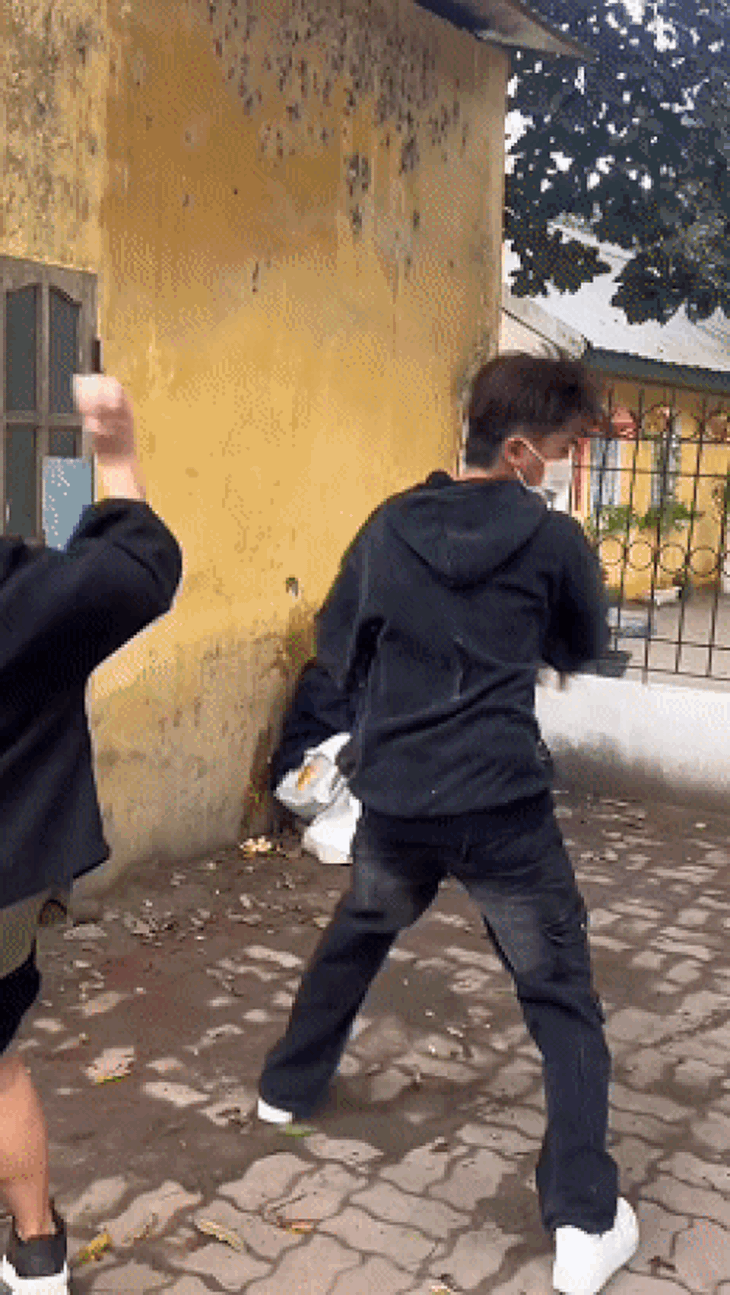 Cha tôi người ở lại - Ảnh 1.