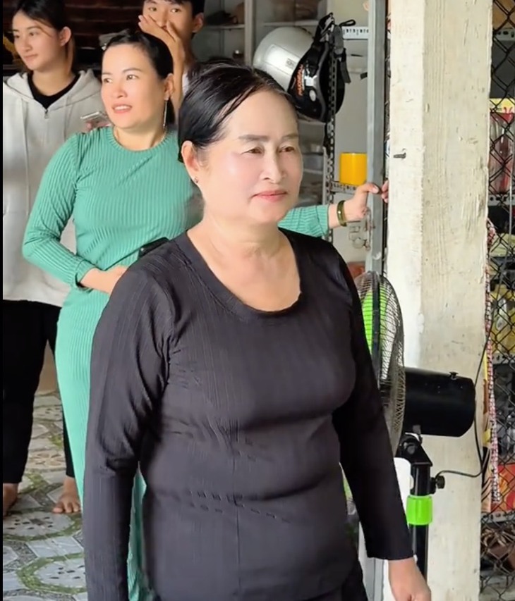 ‘Sư phụ’ Lê Tuấn Khang chính thức lộ diện, là cha ruột của nam TikToker - Ảnh 4.