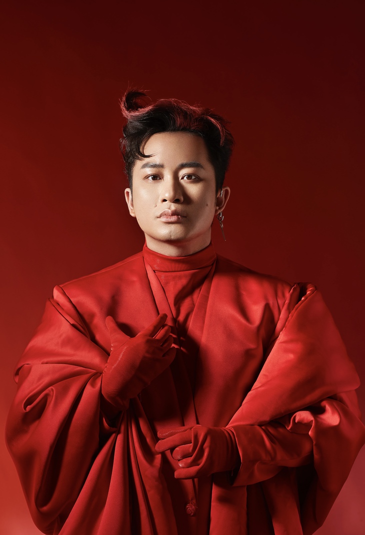 Tùng Dương: Tiếng hát Việt Nam vang vọng đất Phù Tang - Ảnh 1.