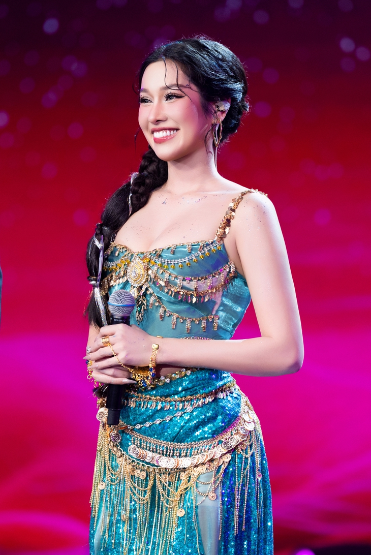 Hồ Ngọc Hà tự nhận từng khờ dại thời mới đi hát - Ảnh 1.