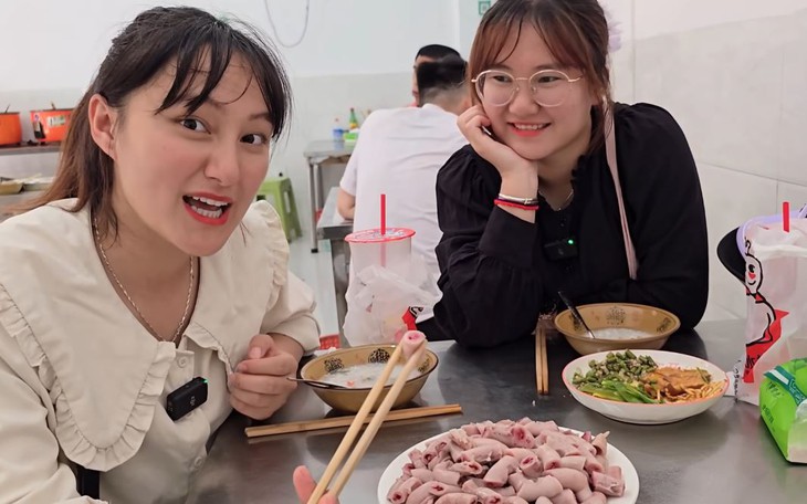 Ảnh vui 14-5: Khi 'chán đời' muốn được làm hòn sỏi bên suối... - Ảnh 8.