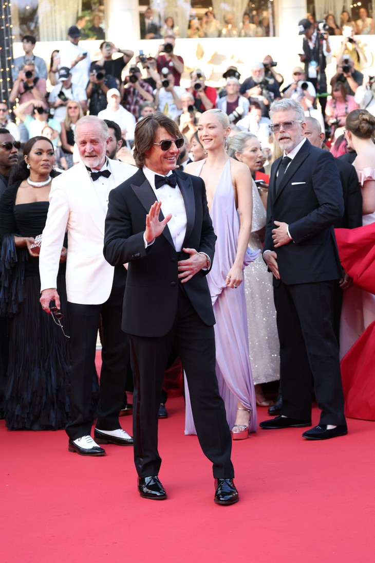 'Nữ hoàng giải trí' Thái Lan 'chặt đẹp' dàn mỹ nhân ở Cannes 2025 - Ảnh 3.