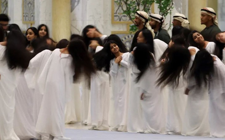 Ảnh vui 17-5: Hội người thích đi biển nhưng ngại nắng, điểm danh! - Ảnh 8.