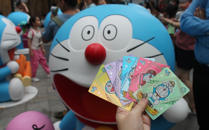 'Mèo ú' Doraemon soán ngôi vương của Thám tử Kiên - Ảnh 2.