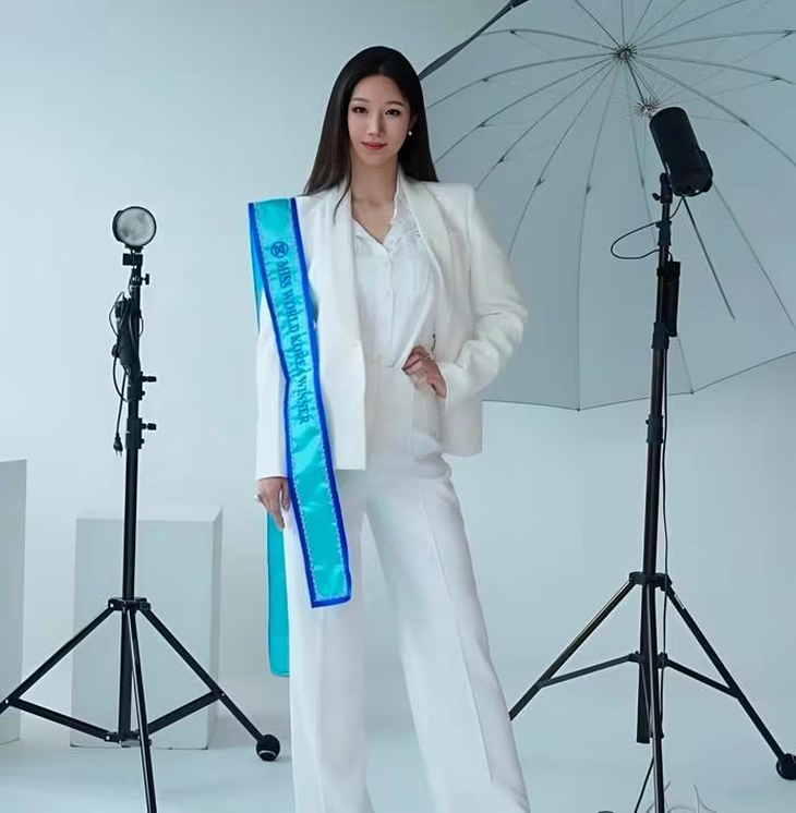 Thêm thí sinh bỏ Miss World, Ý Nhi thêm cơ hội tỏa sáng? - Ảnh 1.