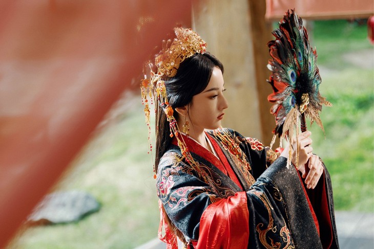 Khom lưng - Ảnh 3.