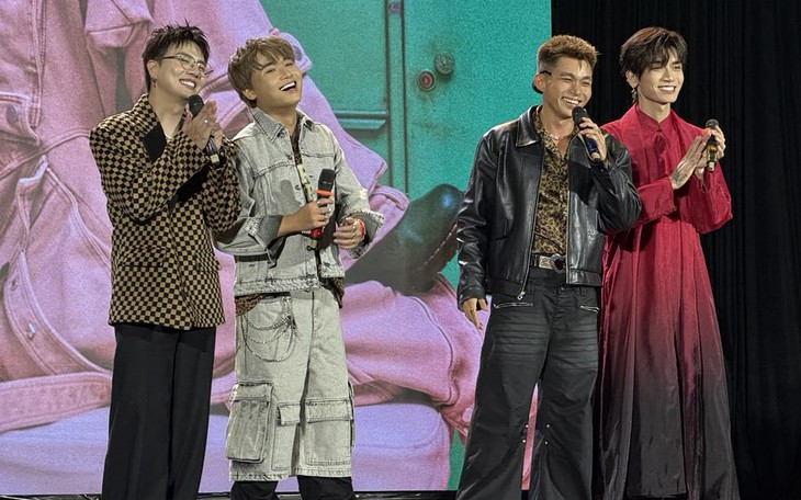 Hà Nhi chính thức ra mắt báo giới, tự tin thể hiện độ lầy - Ảnh 5.