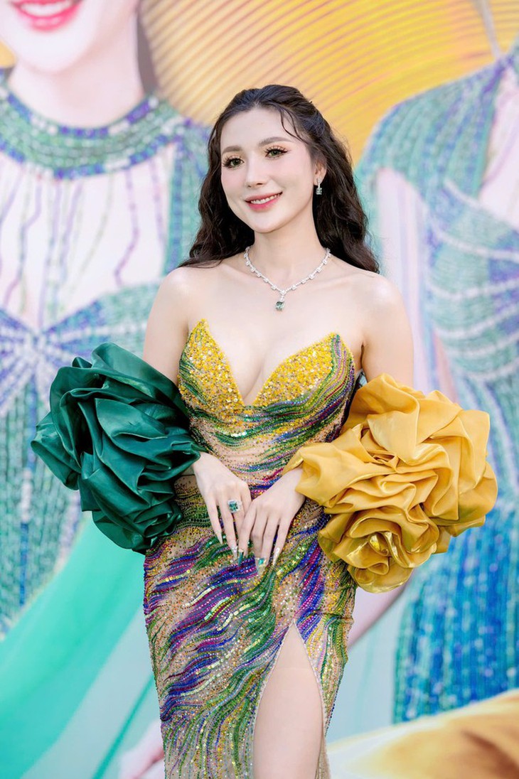 Ngân Collagen - Ảnh 2.