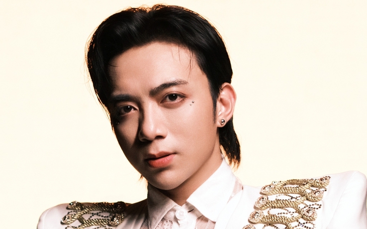 Khoảnh khắc 'mắc cỡ vô cùng' của Soobin Hoàng Sơn tại concert - Ảnh 3.