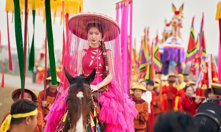 Hòa Minzy - Ảnh 1.