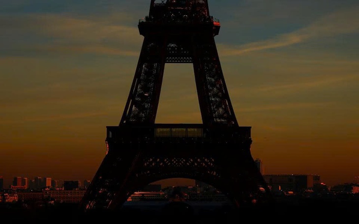 Hakimi bị chỉ trích giả tạo ở chung kết Champions League - Ảnh 3.