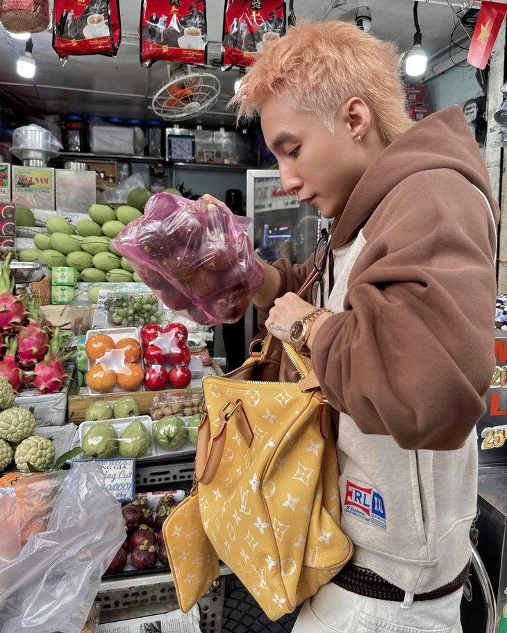 Sơn Tùng M-TP - Ảnh 2.