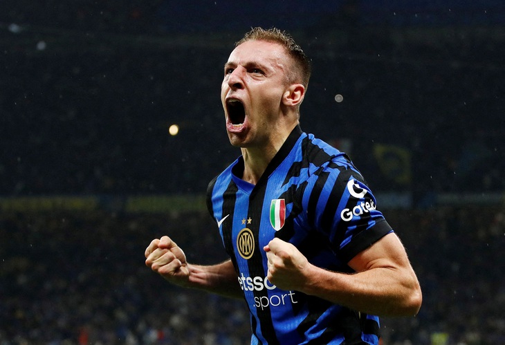 Davide Frattesi suýt ngất xỉu khi mừng bàn thắng cho Inter Milan - Ảnh 1.