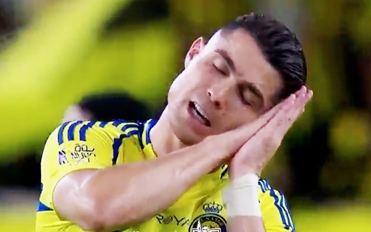 CĐV Na Uy dùng cá khô đổi vé xem UEFA Europa League - Ảnh 3.