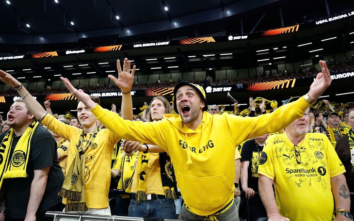 Garnacho của Man Utd bị chỉ trích vì chơi 'màu mè' tại Europa League - Ảnh 3.