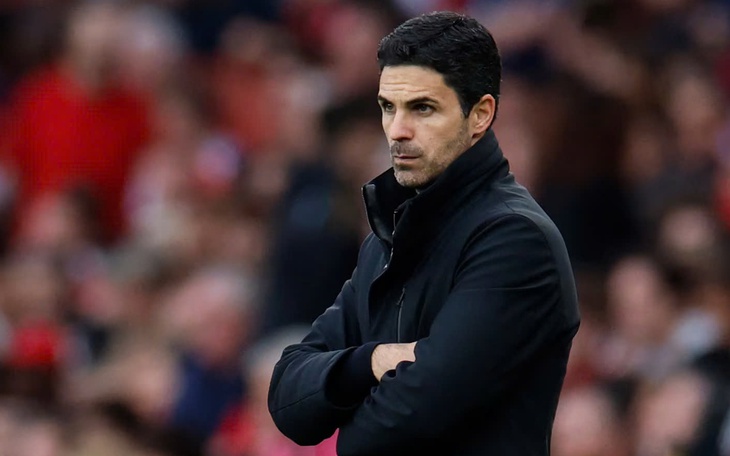 Ronaldo chế nhạo đồng đội ‘mơ ngủ’ trong trận thua Al Ittihad - Ảnh 3.