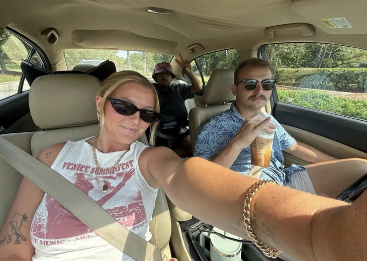 Sống chung với chồng mới và chồng cũ trong cùng một nhà - Ảnh 2.