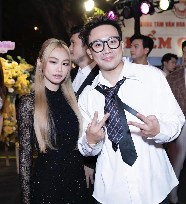 Diễn viên Ngân Hòa bị nghi 'ở nhà bạc tỉ, đi xe Audi' nhưng được Trấn Thành kêu gọi giúp đỡ  - Ảnh 3.