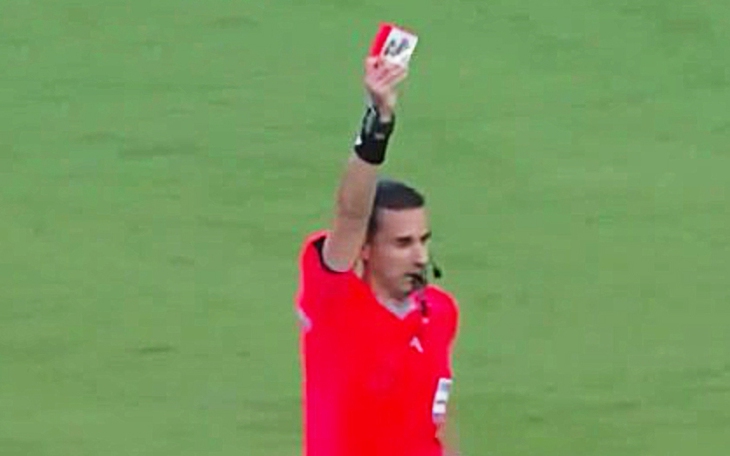 Harry Kane ngâm đá trong thùng rác chuyên dụng tại FIFA Club World Cup - Ảnh 4.