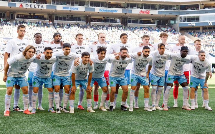 FIFA ‘tụt mood’ vì vé World Cup các CLB ế ẩm, phải đại hạ giá - Ảnh 2.