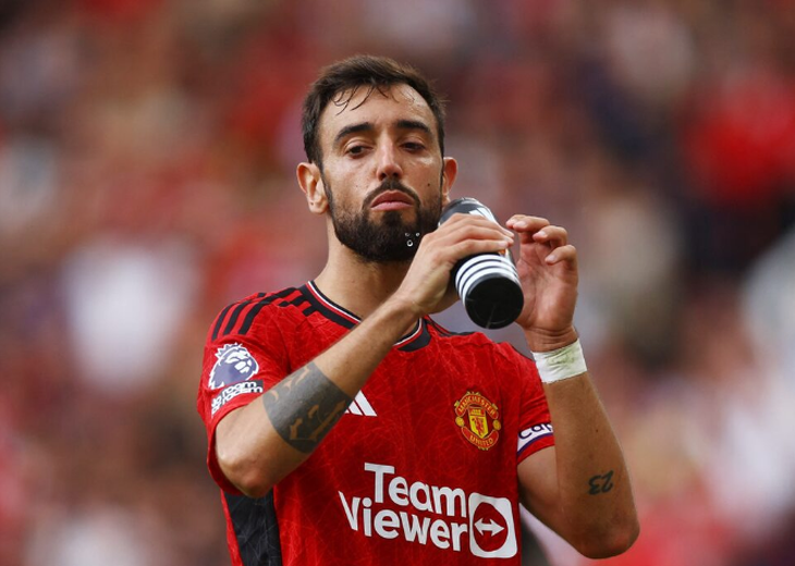 Bruno Fernandes ăn tối cùng 'điệp viên bí mật' của Al Hilal - Ảnh 1.