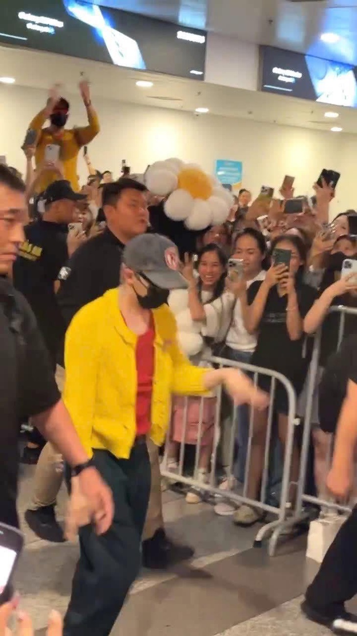 G-Dragon đến Việt Nam, có hành động '10 điểm tinh tế' - Ảnh 4.