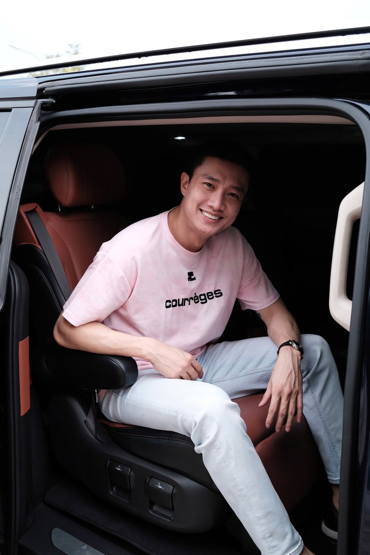 Quốc Trường: Từ phụ hồ đến 'ông trùm mì cay' có hơn 100 quán khắp cả nước - Ảnh 2.