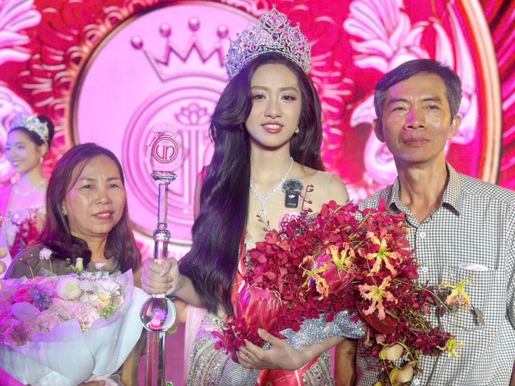 Hà Trúc Linh - Ảnh 1.