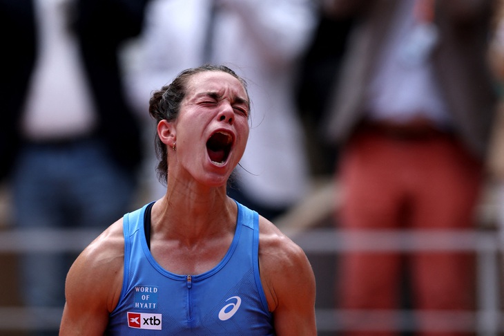 Nữ tay vợt giàu nhất thế giới thua đối thủ 'vô danh' ở Roland Garros - Ảnh 1.