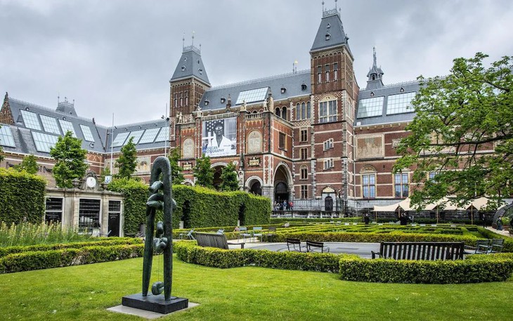 Có gì khác biệt ở chiếc bao cao su 200 năm tuổi? - Ảnh 2.