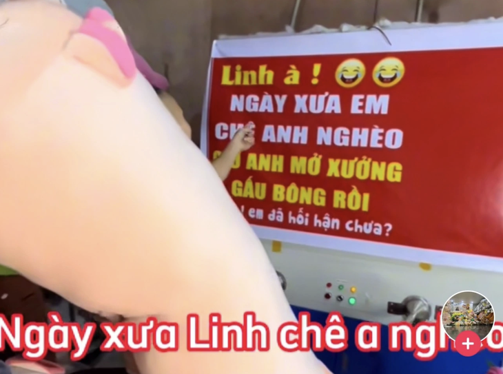 Quán cà phê Việt ở Thái theo trend 'ngày xưa em chê anh nghèo' gây tranh cãi - Ảnh 2.