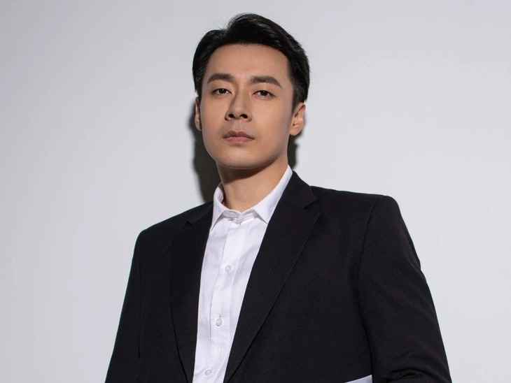 Có một nam diễn viên thất nghiệp chuyển hướng làm shipper mưu sinh - Ảnh 1.