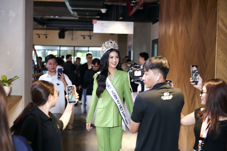 Phương Linh - Ảnh 1.