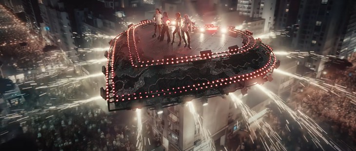 Siêu phẩm tái xuất 'Jump' - MV độc lạ nhất của thương hiệu BlackPink - Ảnh 5.