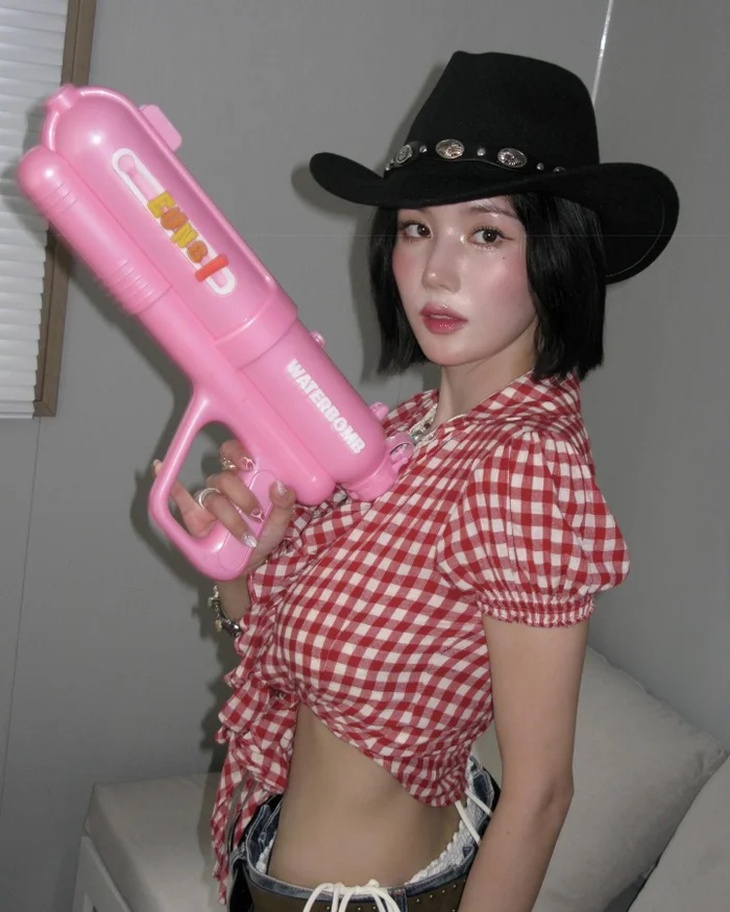 Kwon Eun Bi - Ảnh 1.