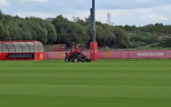 Con trai Ronaldo gây sốc: 'Lamine Yamal hiện tại giỏi hơn cha tôi' - Ảnh 3.